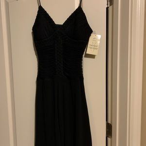 NWT Sangria little black dress slimming 8P,